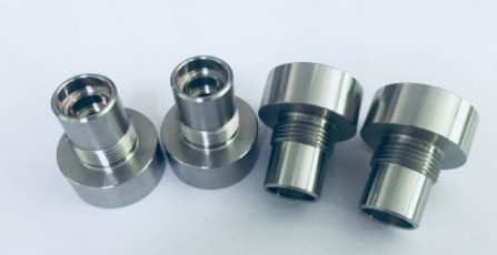 Precision CNC turned stainless steel threaded fittings