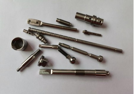 Various precision turned shafts and pins